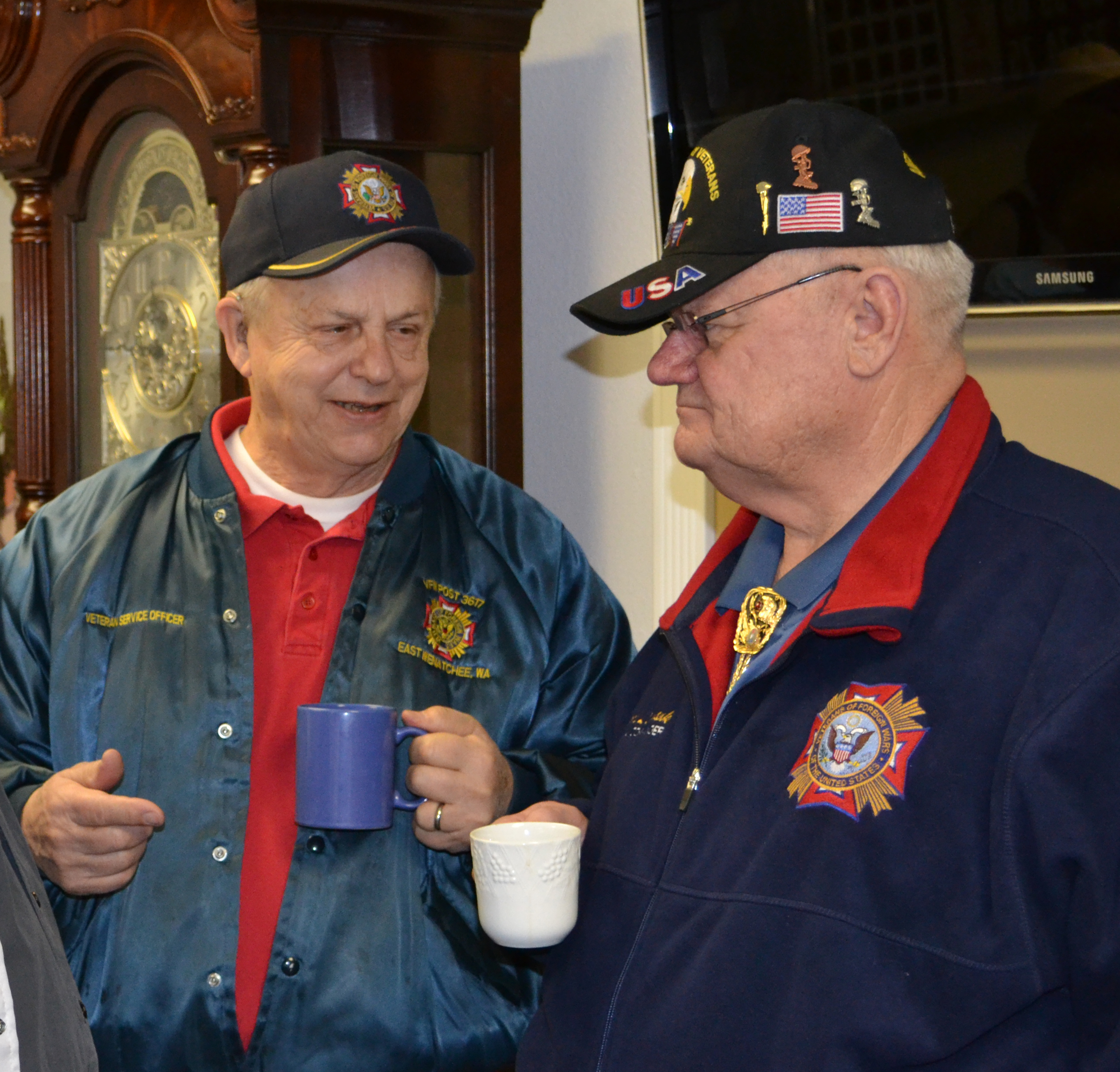 Larry Strozyk with VFW National Commander in Chief Richard DeNoyer.