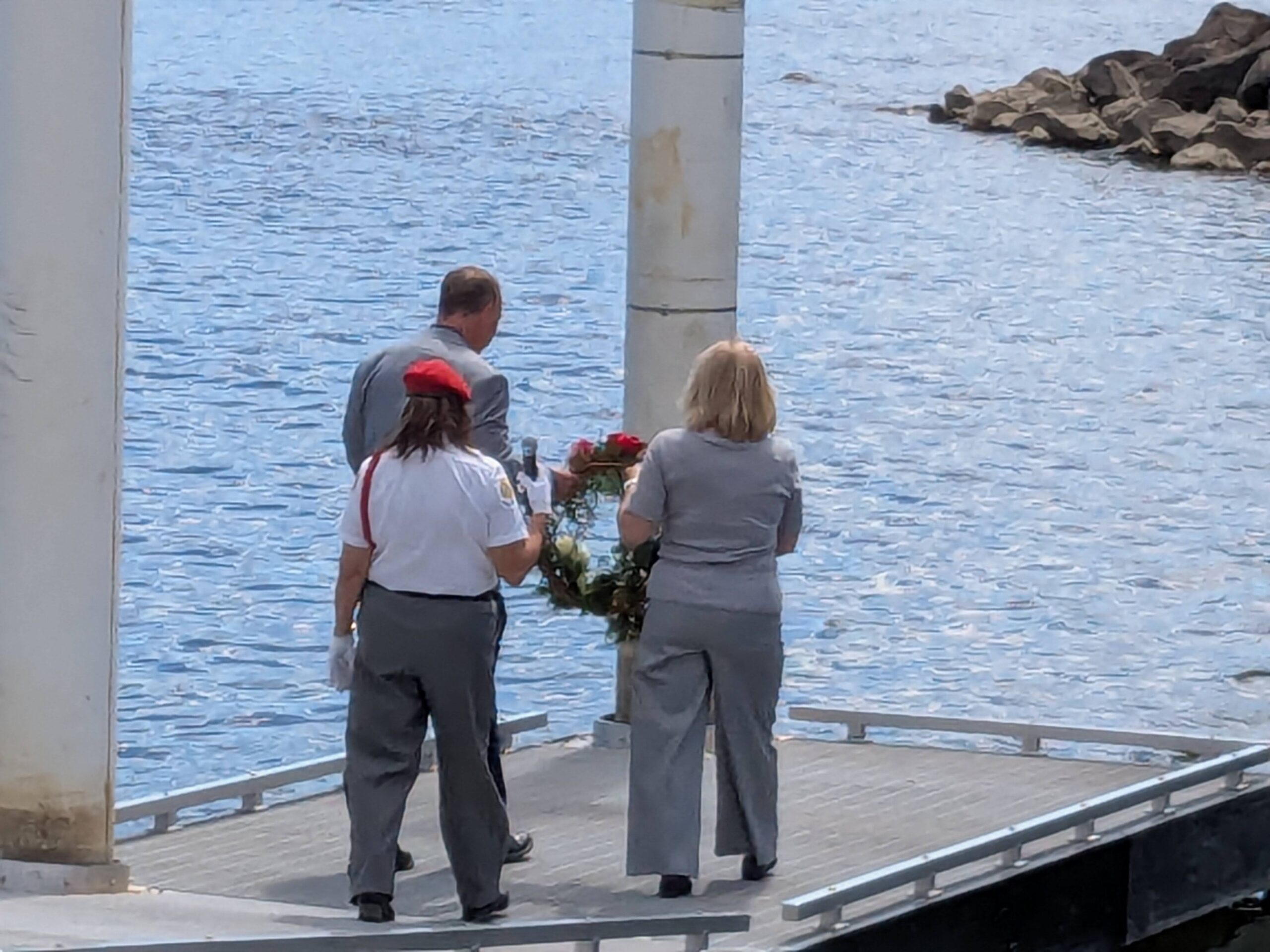 Boat launch carry wreath